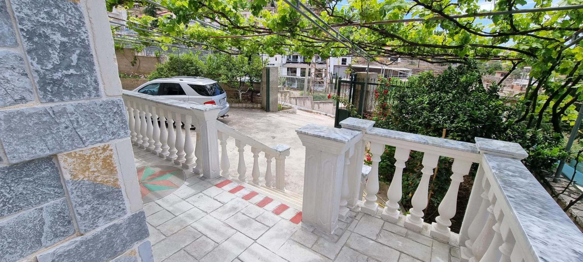 Stunning Sea View Apartment Sarandë