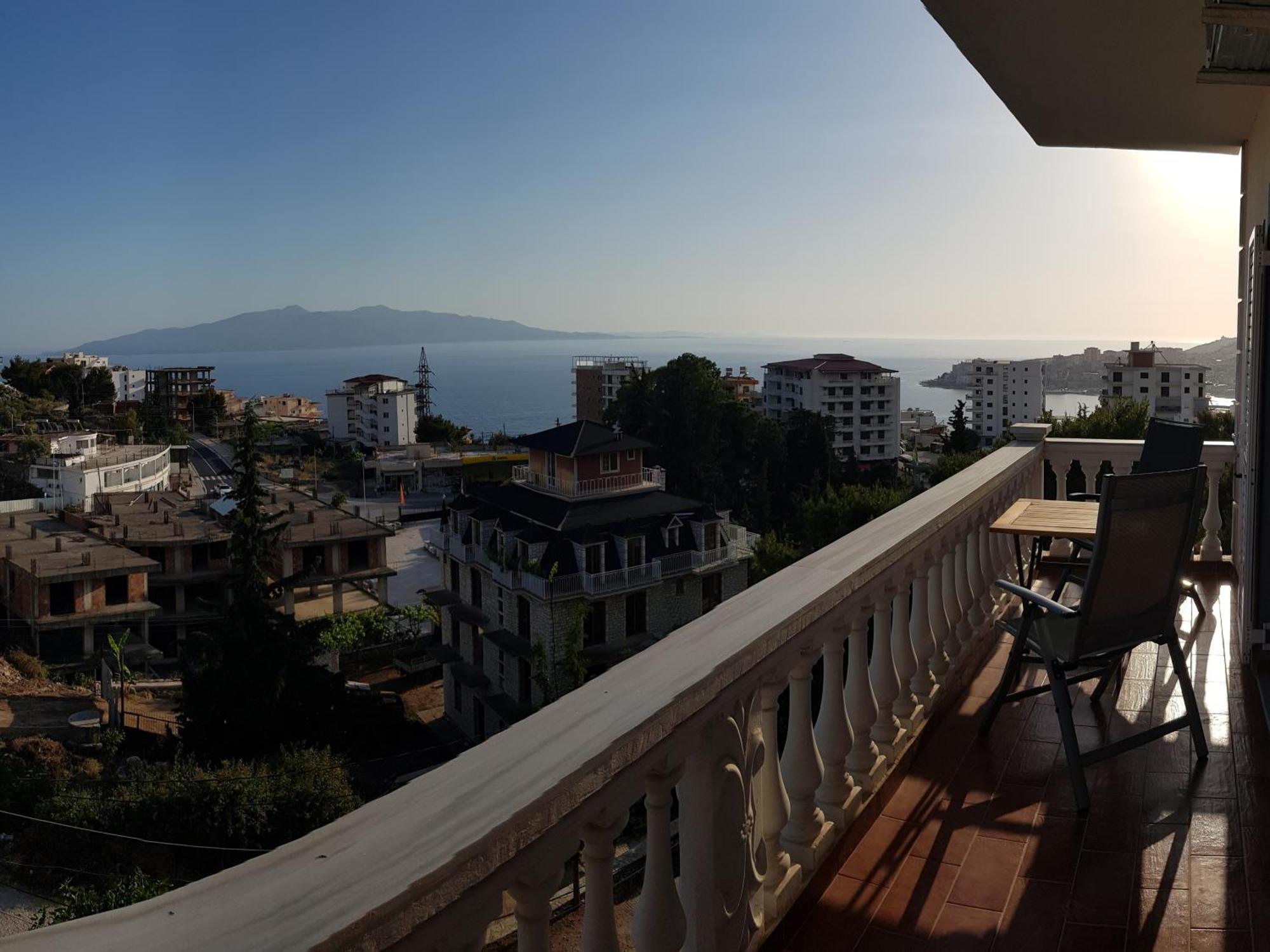 Apartment Stunning Sea View Sarandë
